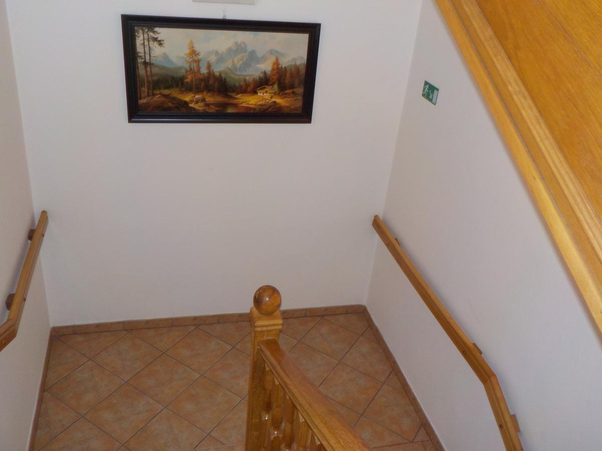 Hotel Krivan Kysucke Nove Mesto Εξωτερικό φωτογραφία